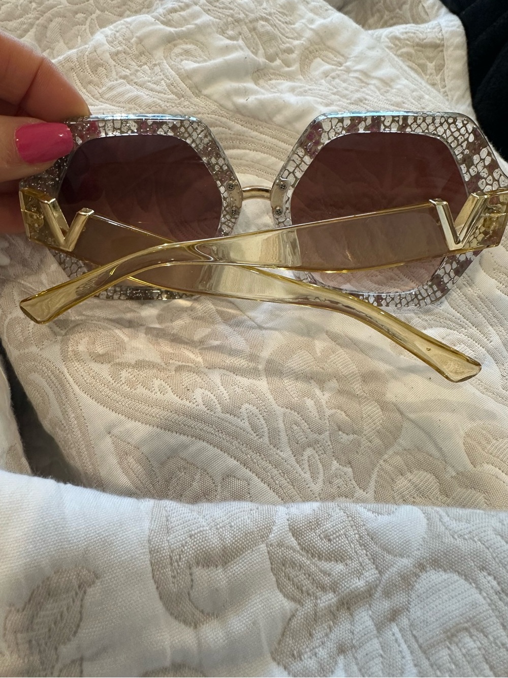 Snakeskin big brown V sunglasses ! New